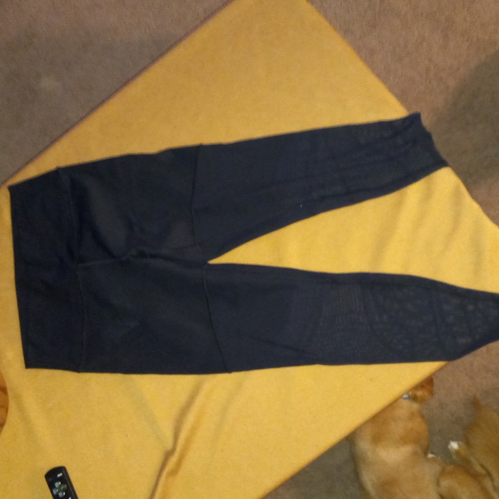 Lululemon black leggings sheer material from mid thigh down size 12
